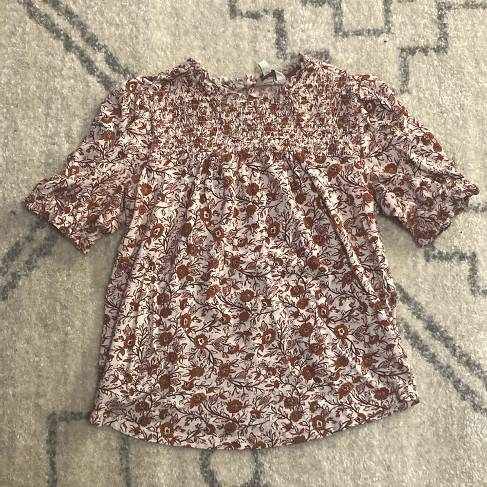 Floral short sleeve top